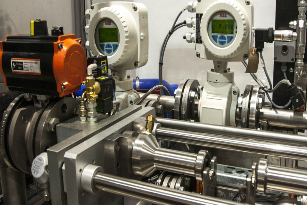 Pressure and flow instrumentation used in subcontract testing by Curtis Assemble & Test