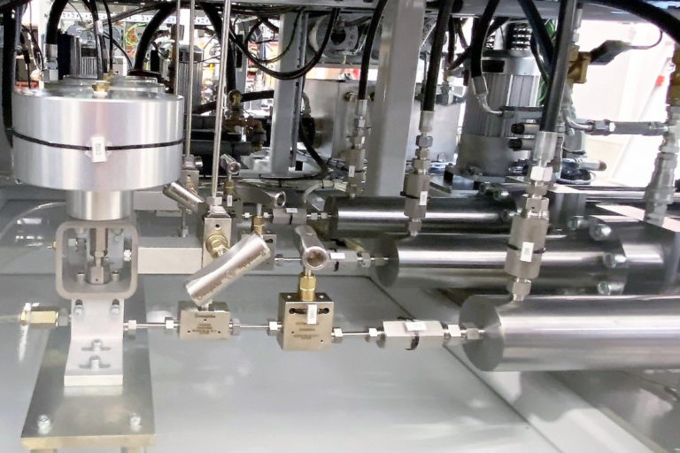 Automated component pressure testing station