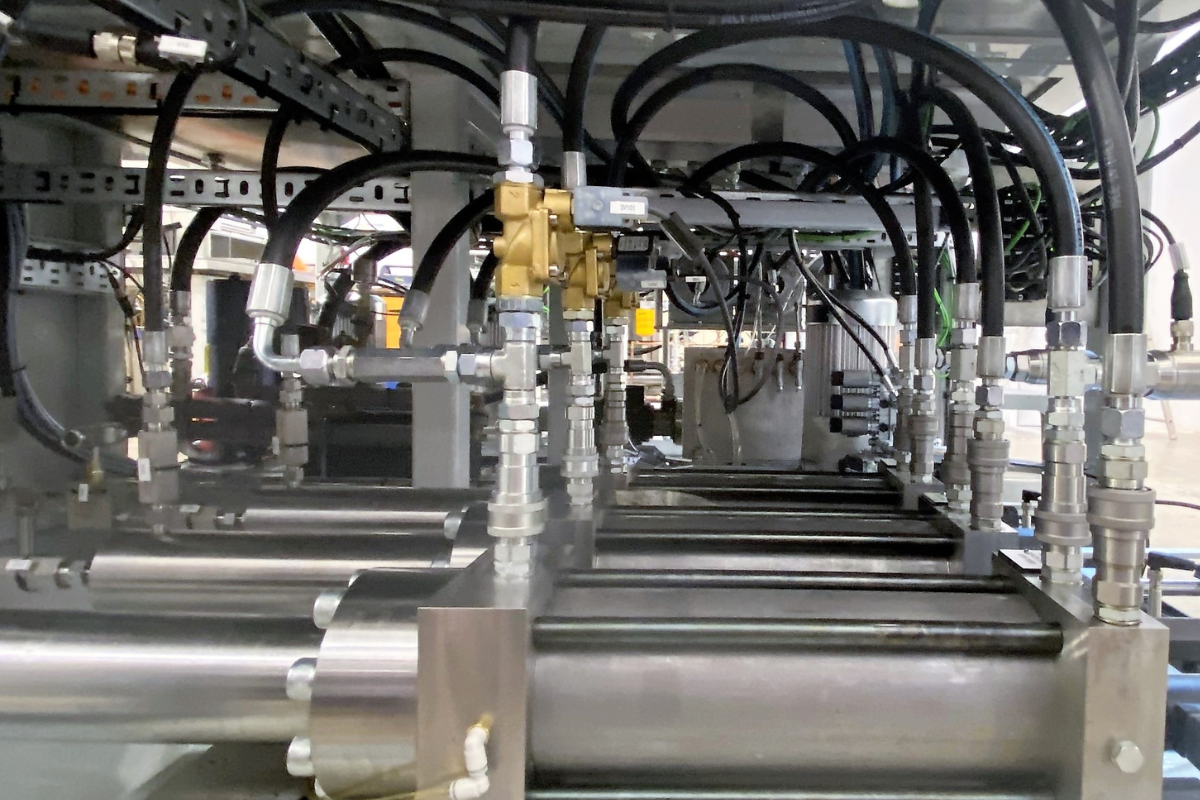 Modular hydraulic power pack system supporting flexible installation and integration